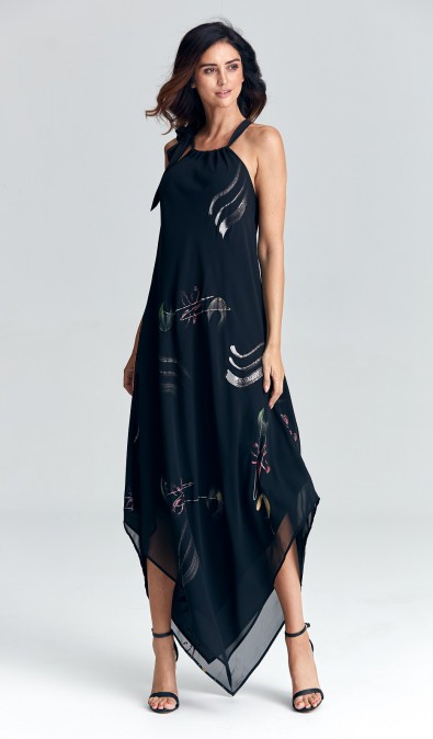 Sukienka o kroju chusty w abstrakcyjne wzory